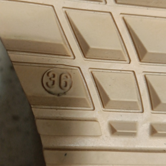 36🍀Gaimo Tierra Chic Preppy Sneakers Espadrilles in Cream and Tan - Picture 6 of 7